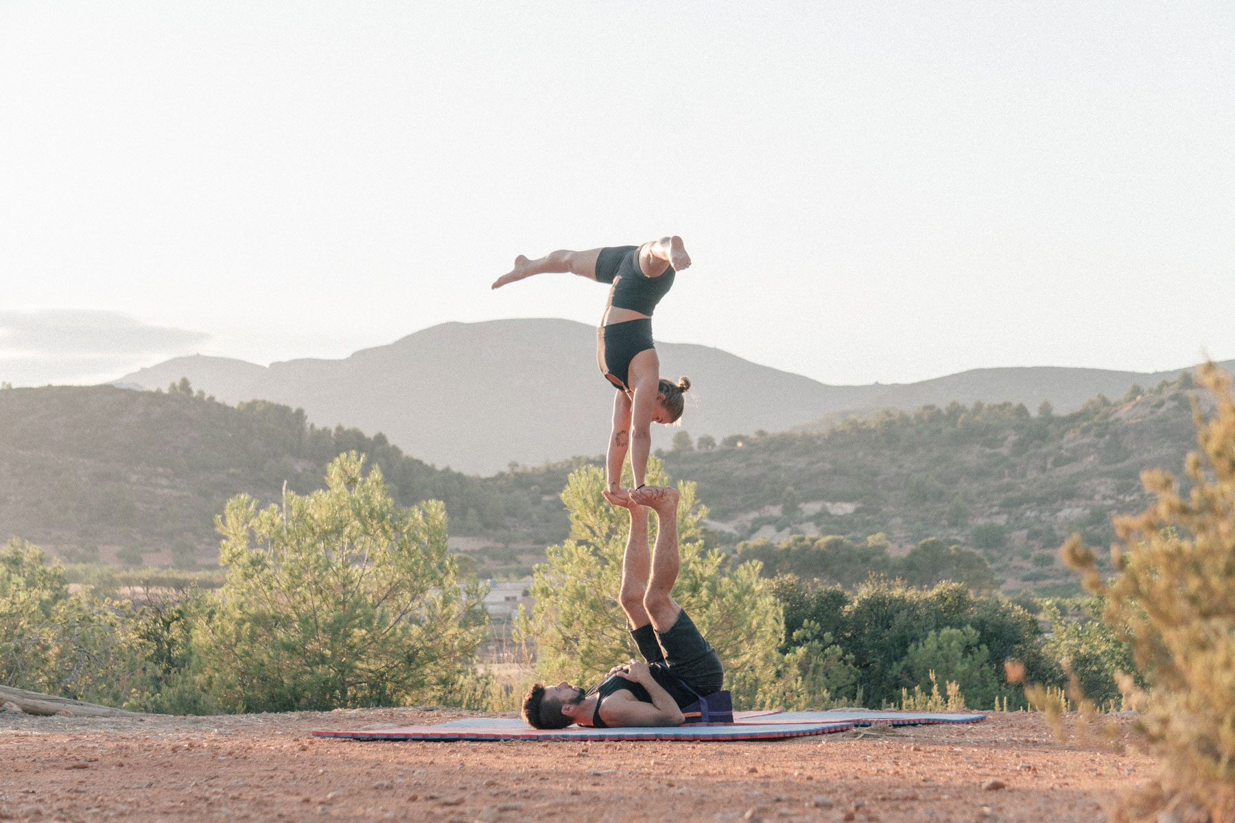 formación profesores acroyoga