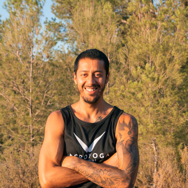 HUGO ACROYOGA MADRID