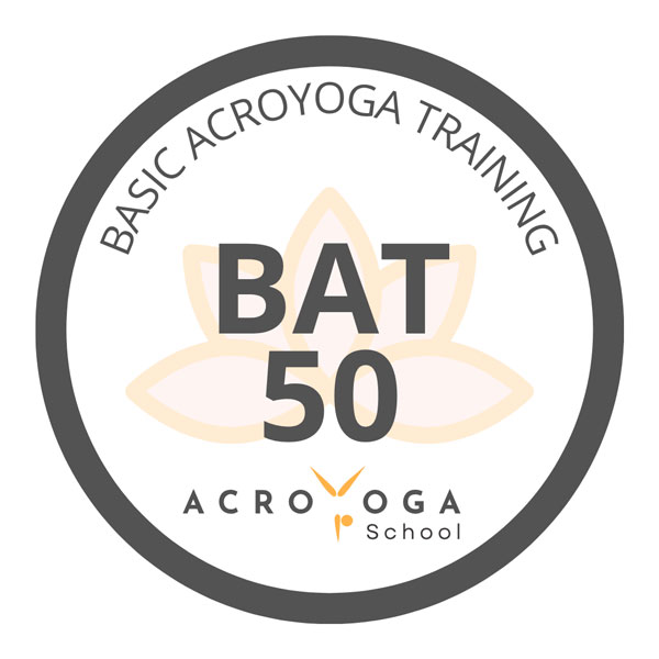 BASIC ACROYOGA TRAINING