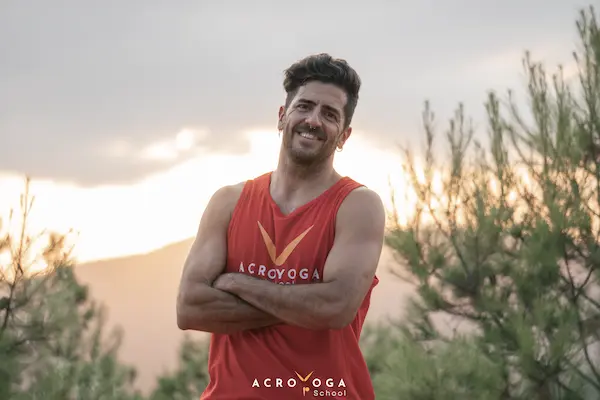 DAVID ACROYOGA