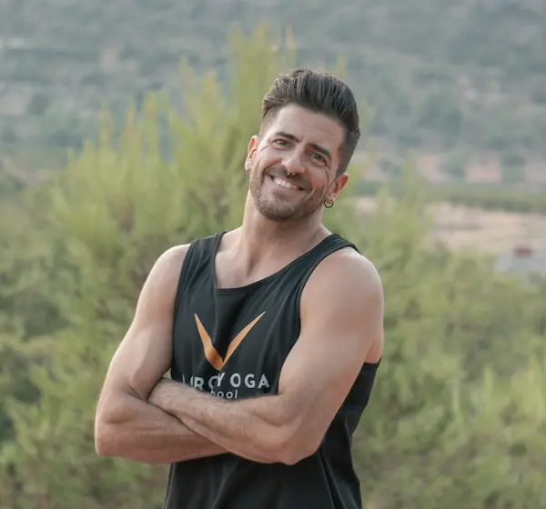 DAVID MALAGA ACROYOGA